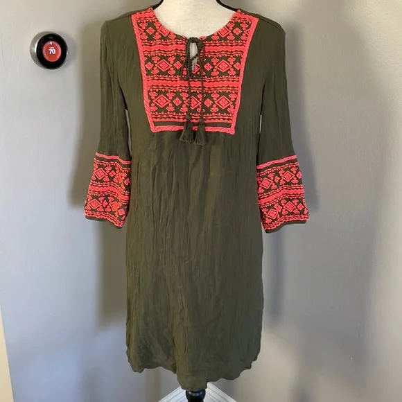 A.N.A. Dress beach cover - Picture 1 of 7